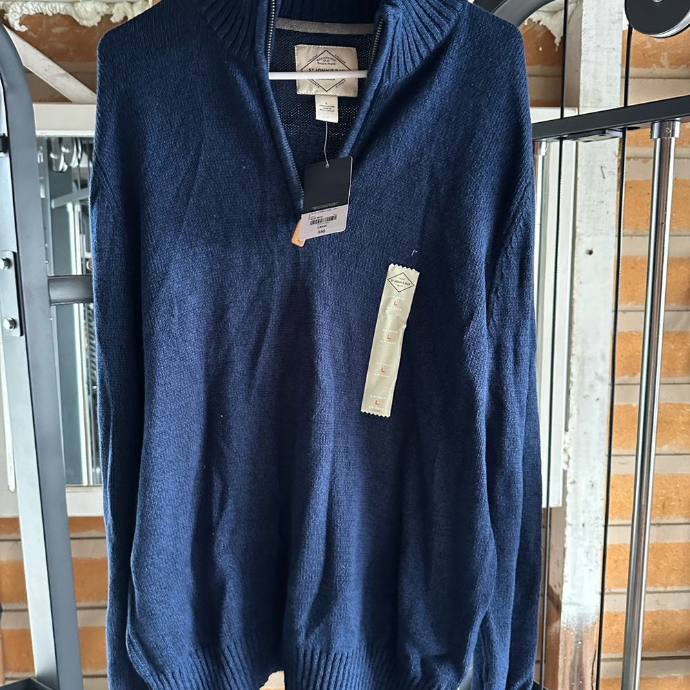 Men's Navy Sweater